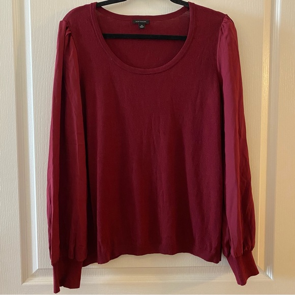 Ann Taylor Tops - ANN TAYLOR Contrasting Puff Sleeve Crewneck Blouse in Red - XL